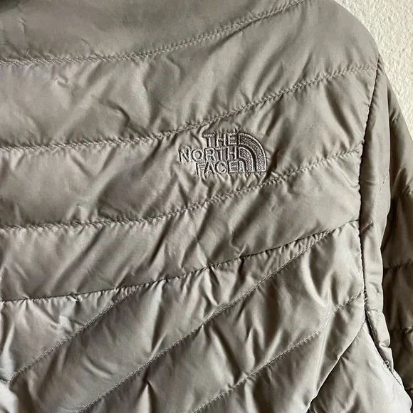 The North Face Karokora 700 Fill Down Parka - Picture 11 of 15